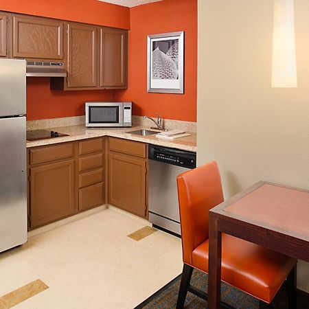 Residence Inn By Marriott Detroit Livonia Exterior photo
