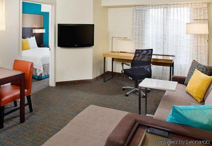 Residence Inn By Marriott Detroit Livonia Exterior photo